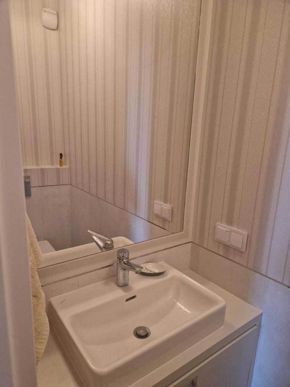 Chopin Airport Apartments Βαρσοβία Εξωτερικό φωτογραφία